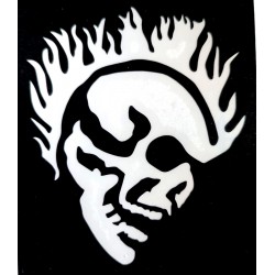Flaming skull stencil 11 x 8,5cm